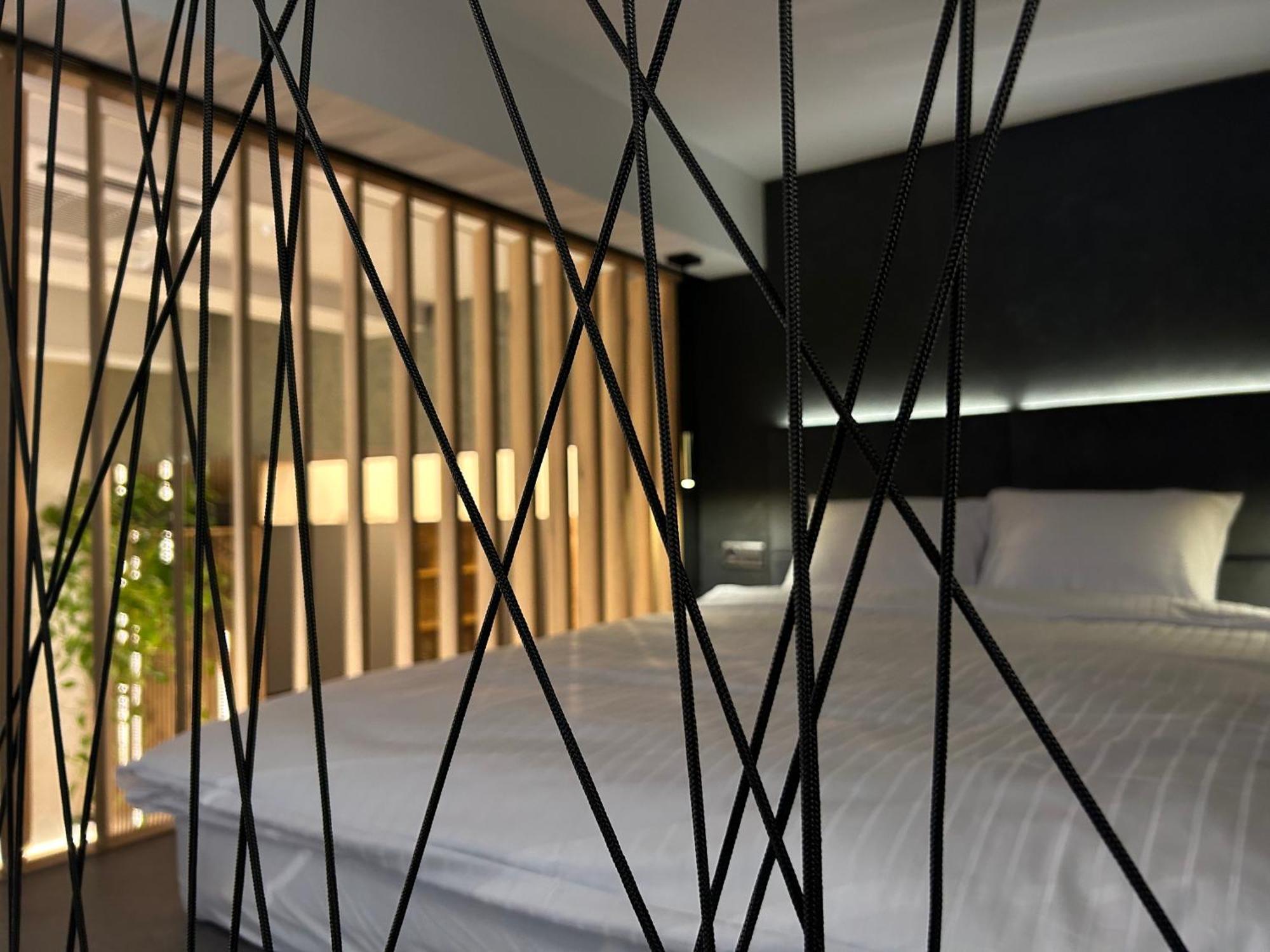 Leo Apartment Suite & Private Spa Zone - Old City Bratislava Exterior foto