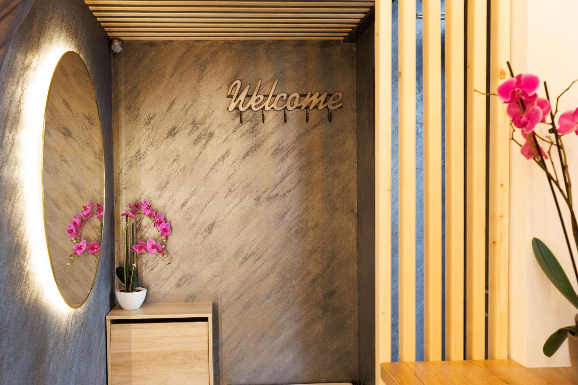 Leo Apartment Suite & Private Spa Zone - Old City Bratislava Exterior foto